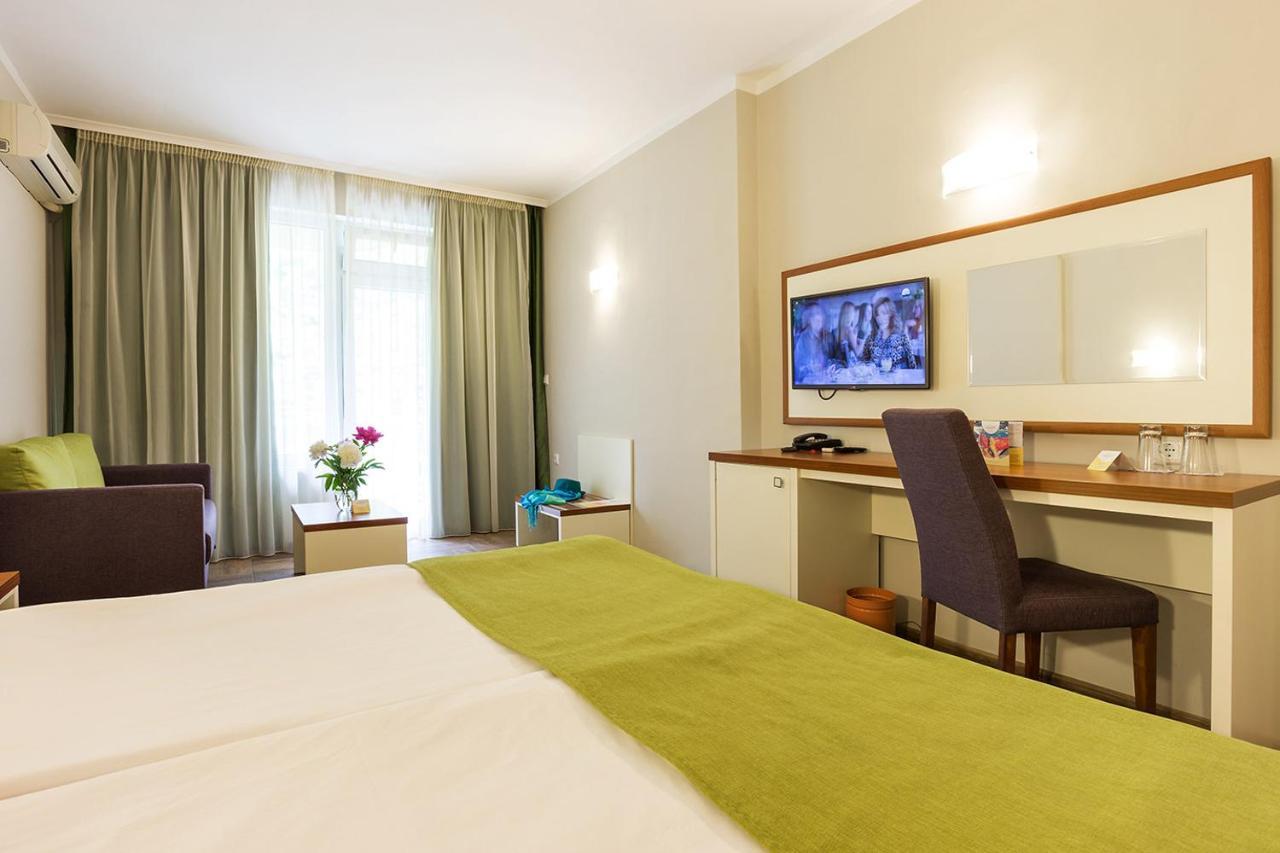 Ljuljak Hotel Golden Sands Exterior photo