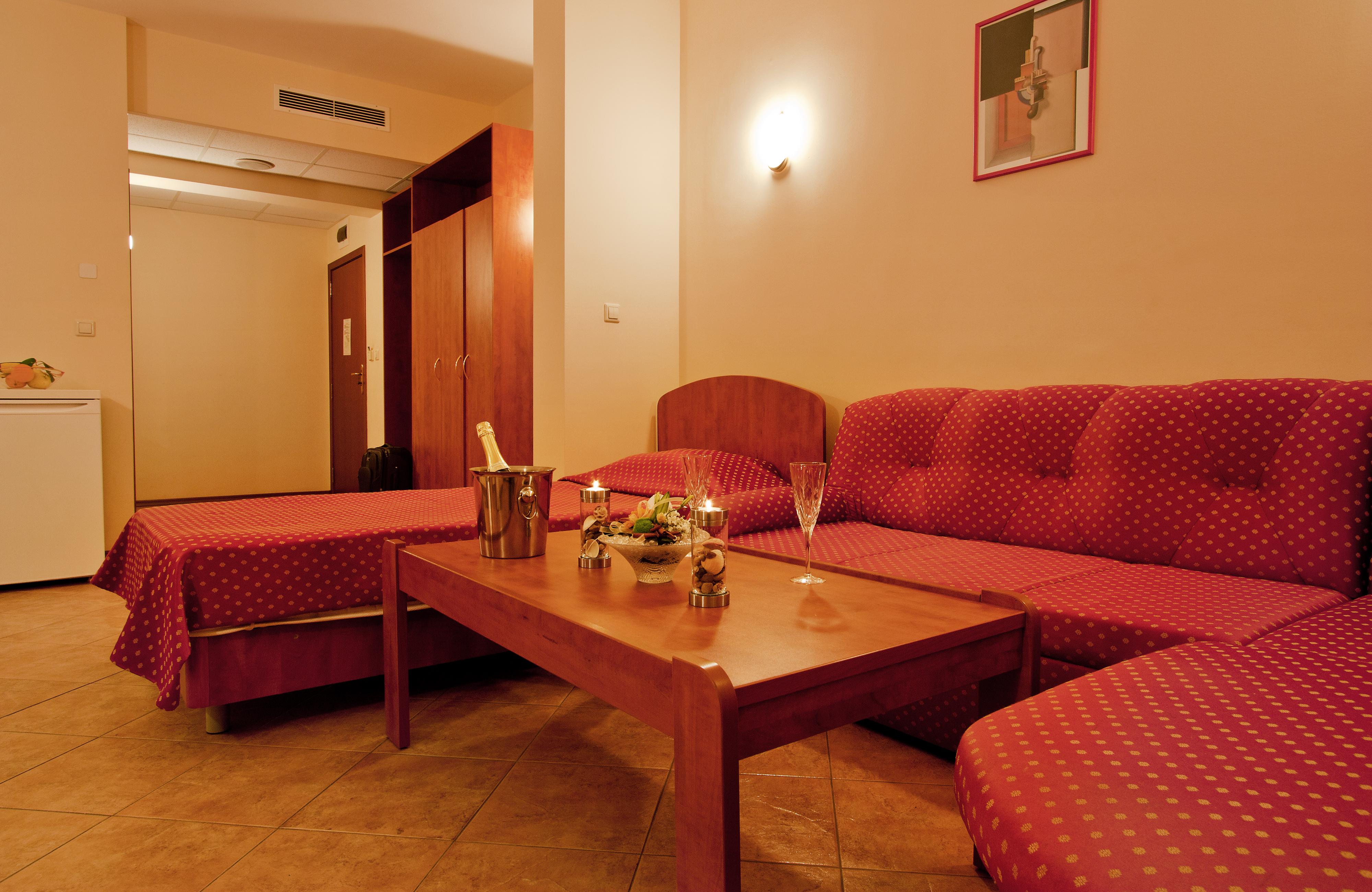 Ljuljak Hotel Golden Sands Exterior photo