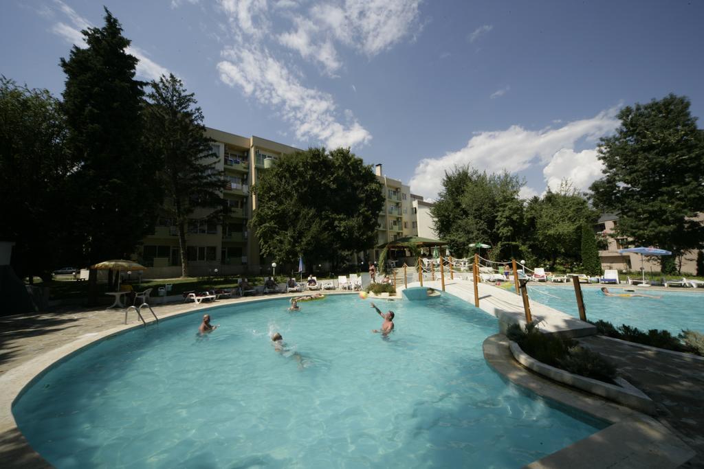 Ljuljak Hotel Golden Sands Exterior photo
