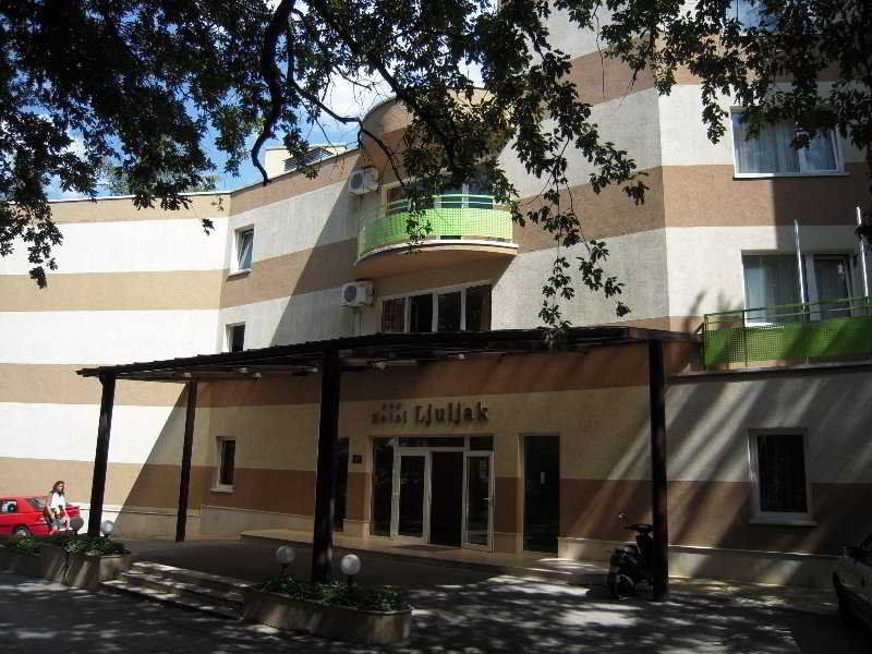 Ljuljak Hotel Golden Sands Exterior photo