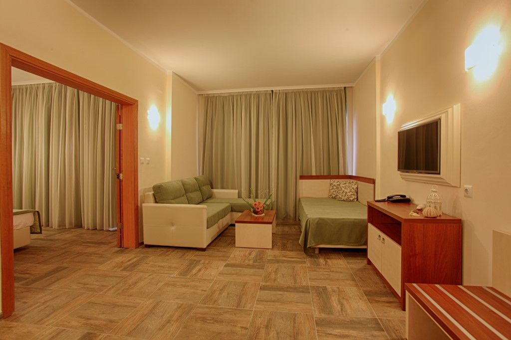 Ljuljak Hotel Golden Sands Exterior photo