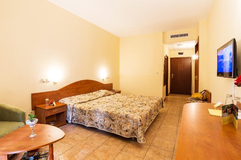 Ljuljak Hotel Golden Sands Exterior photo